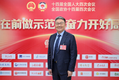将AI手艺全面融入原料筛选、工艺研发、质量管控 