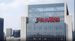 公司选择了一条“行业纵深”的径——依托数据 
